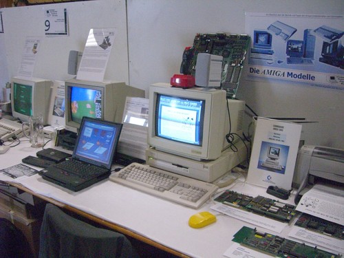 Amiga 3000 und CDTV (1024 x 768)